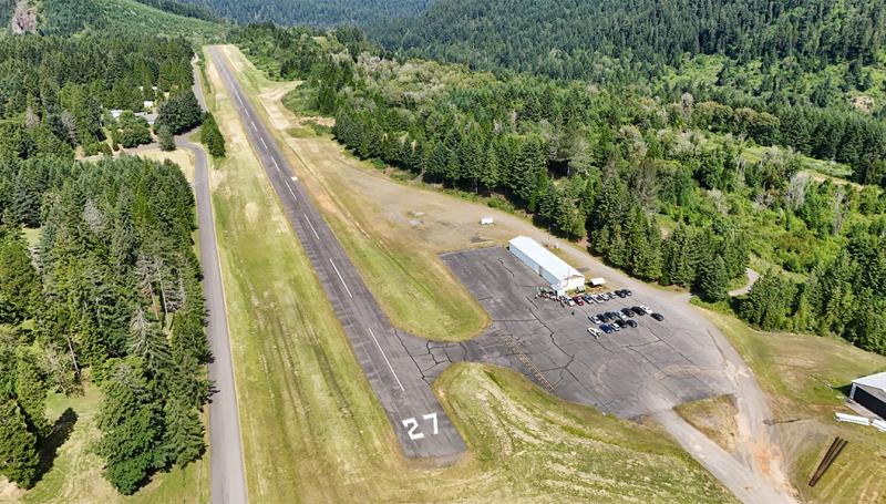 aerial drone view of oakridge airport