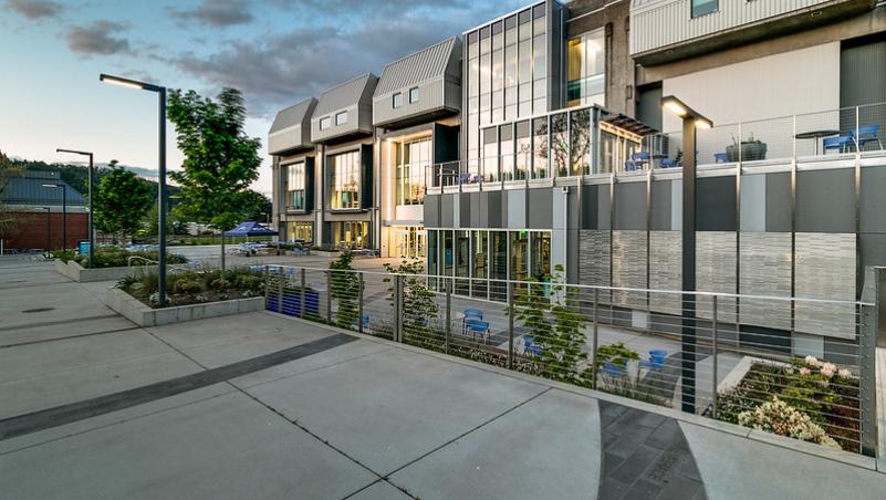 photo of Center Building on Main Campus early evening