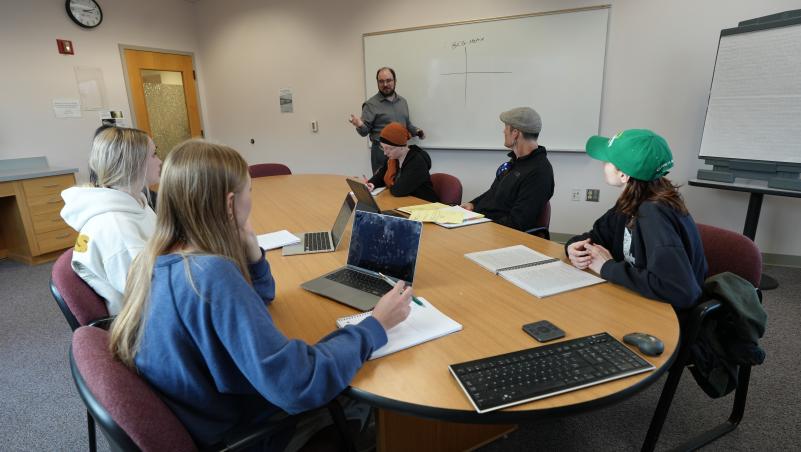  Instructor Corey Murphy teaches a class at Lane Community College