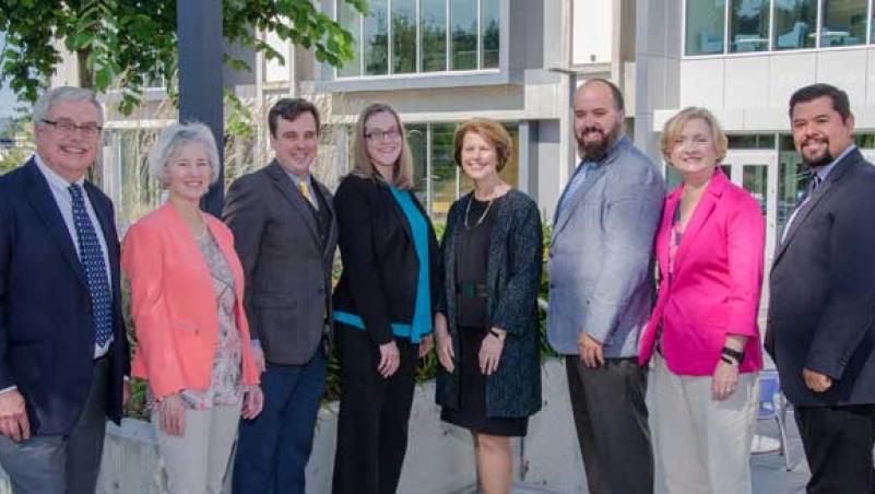 2017/18 Lane Community College Board of Education with President Margaret Hamilton. From left: Mike Eyster, Susie Johnston, Matt Keating, Melanie Muenzer, Margaret Hamilton, Tony McCown, Rosie Pryor, and Phil Carrasco image of new president with 2017-18 board
