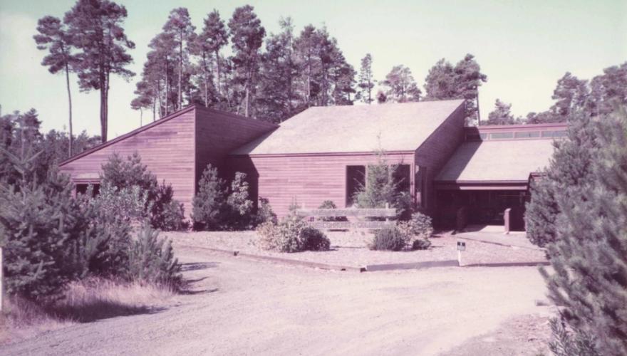 The Florence Center as it look in 1976 with a sign that says “Siuslaw Area Center"